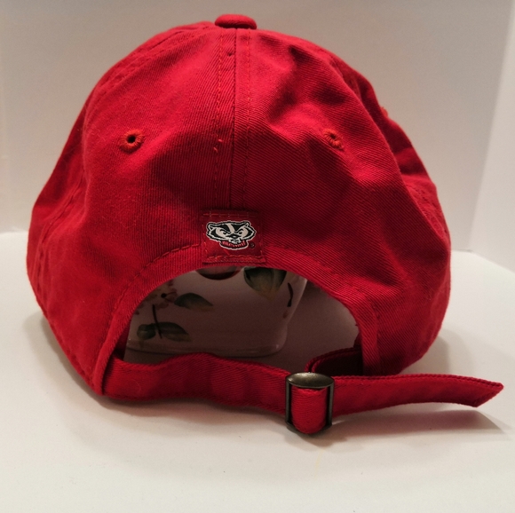 Women's Wisconsin Badgers baseball hat - Picture 4 of 9